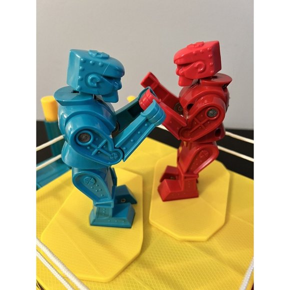 Rockem Sockem Robots Game Mattel 2018 Classic Boxing Toy Game, - Picture 8 of 9
